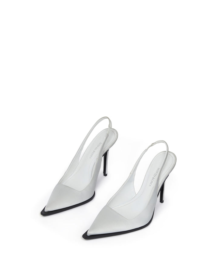 SLINGBACK PUMPS IN WHITE