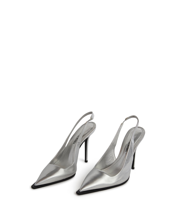 SLINGBACK LEATHER PUMPS IN SILVER