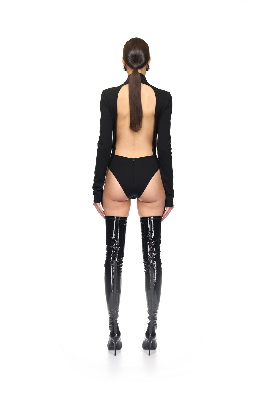 PATENT LEATHER THIGH HIGH BOOTS IN BLACK
