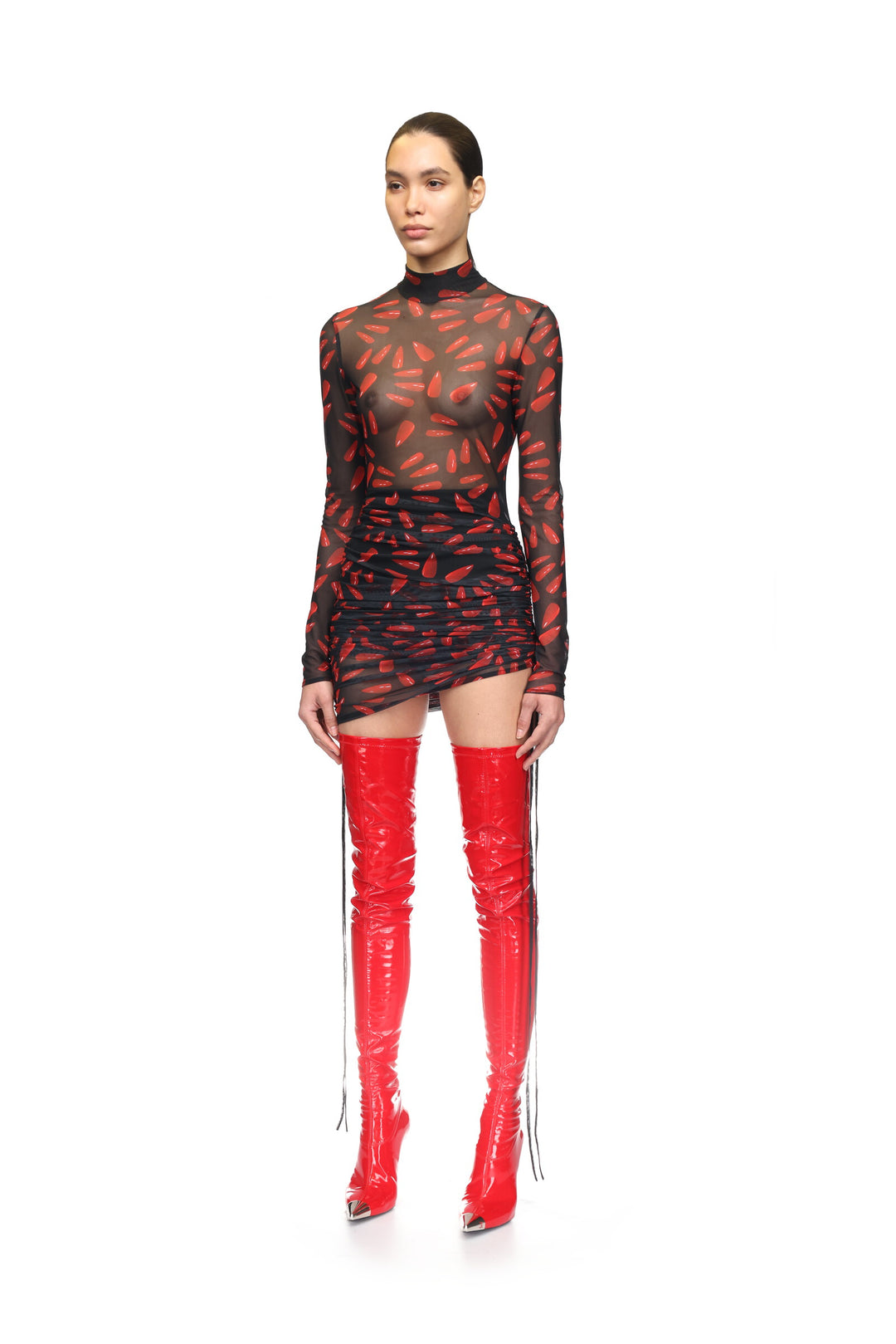 PATENT LEATHER THIGH HIGH BOOTS IN RED