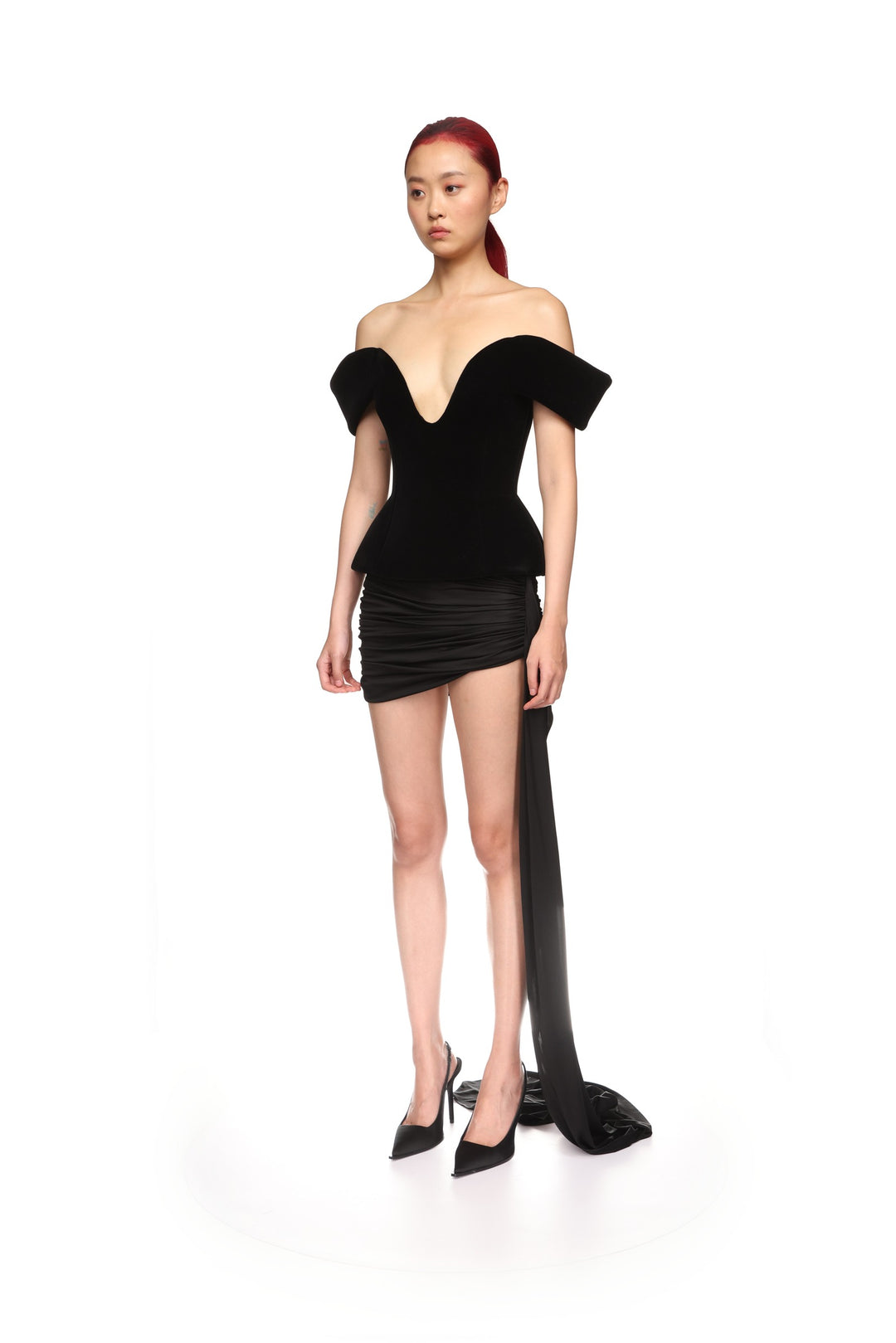 OFF THE SHOULDER VELVET TOP