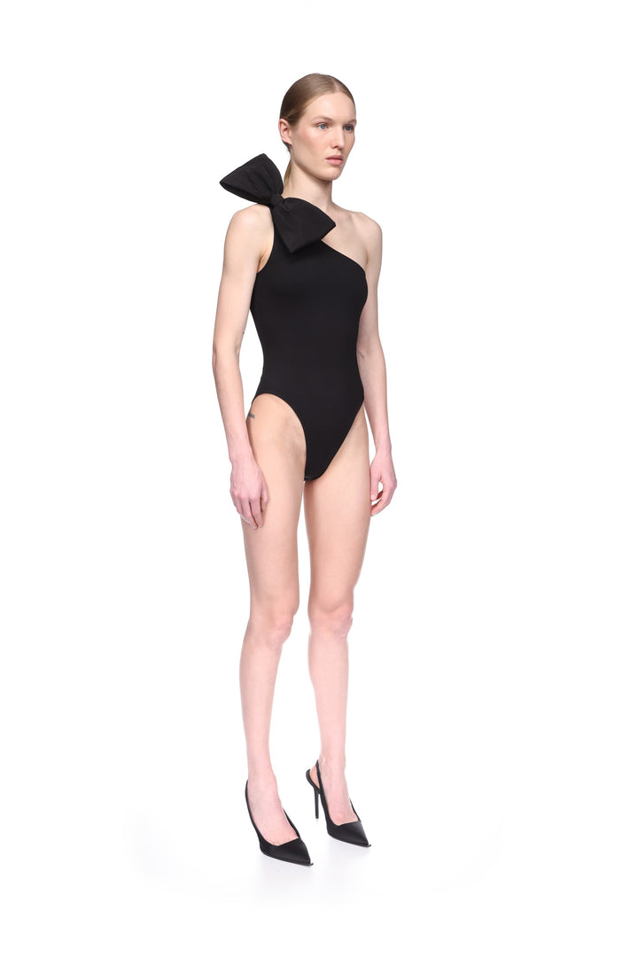 ONE SHOULDER BOW DETAIL BODYSUIT IN BLACK