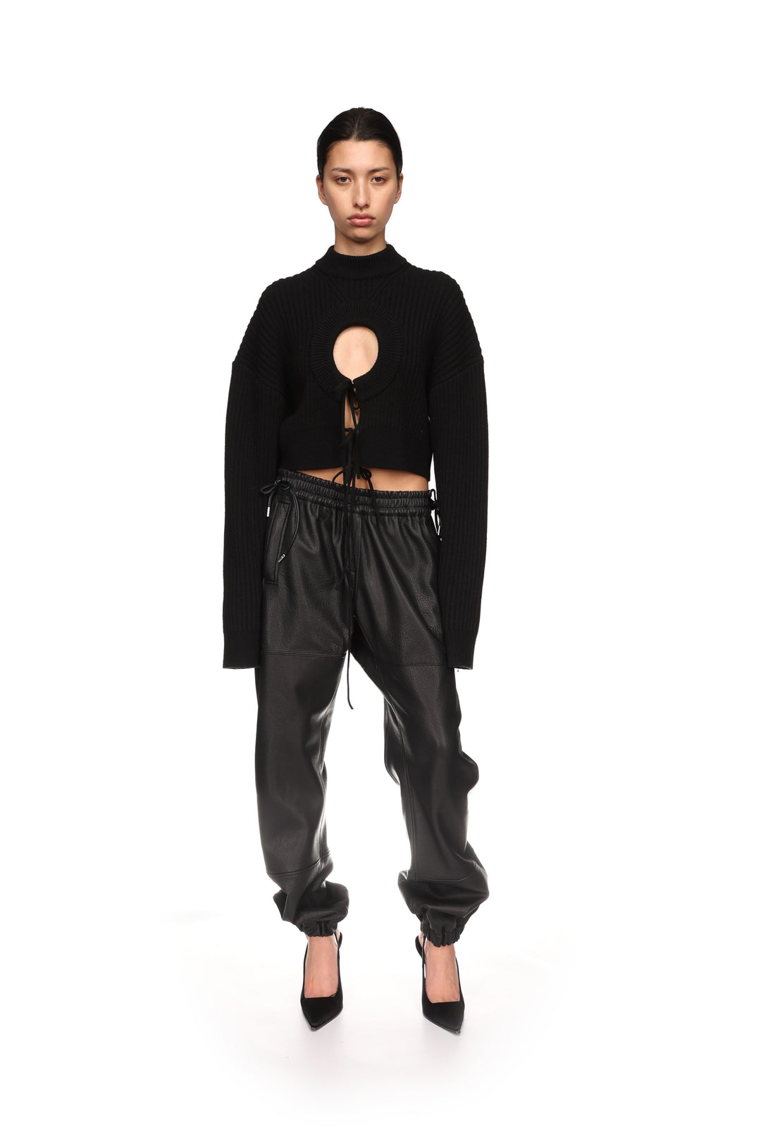 FRONT CIRCLE CUTOUT KNIT JUMPER