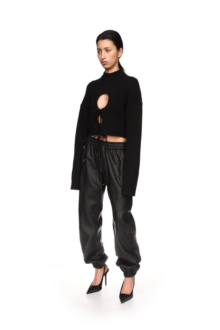FRONT CIRCLE CUTOUT KNIT JUMPER