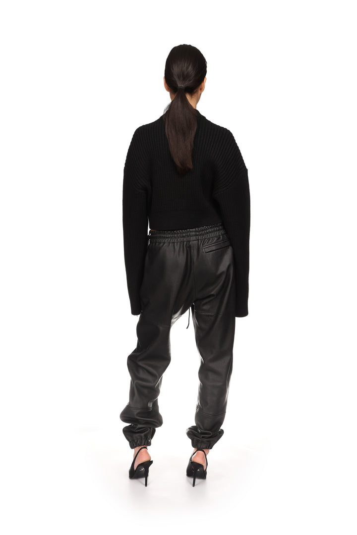 FRONT CIRCLE CUTOUT KNIT JUMPER