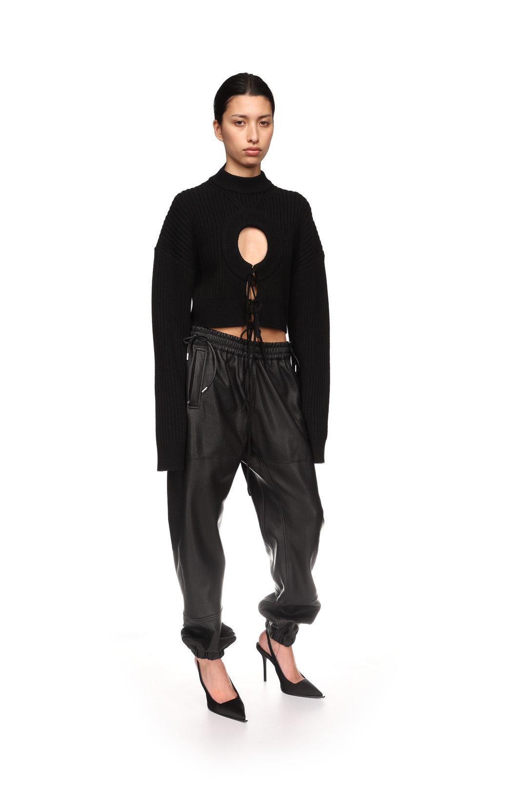 FRONT CIRCLE CUTOUT KNIT JUMPER