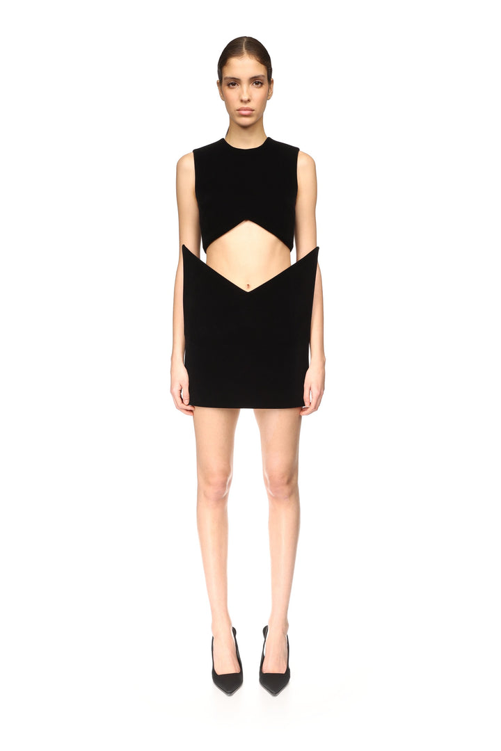 V SHAPE CUTOUT CROP TOP