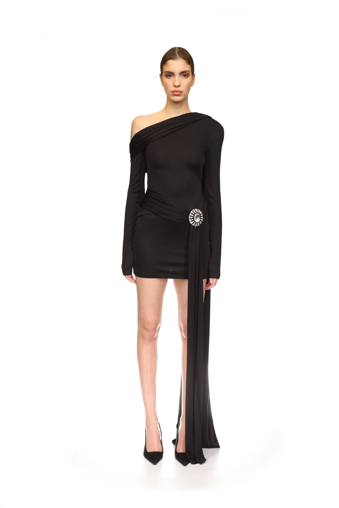 CRYSTAL BROOCH AND ONE SHOULDER MINI DRESS