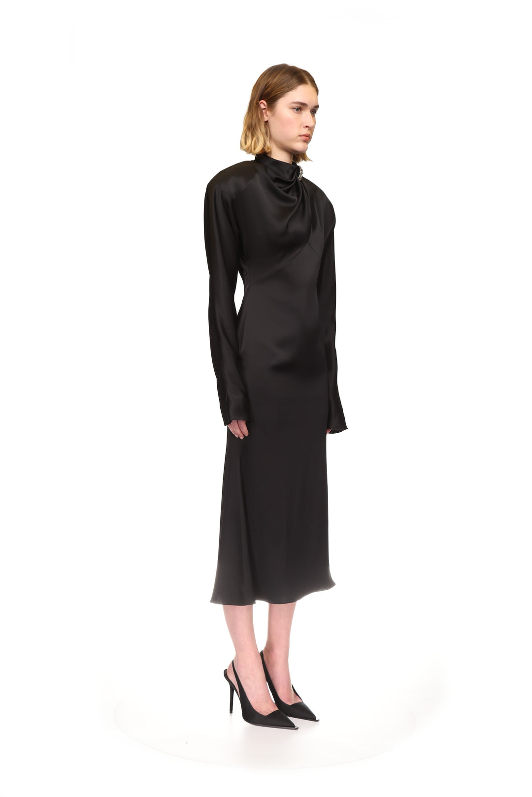 STRUCTURED SHOULDERS SATIN MIDI DRESS