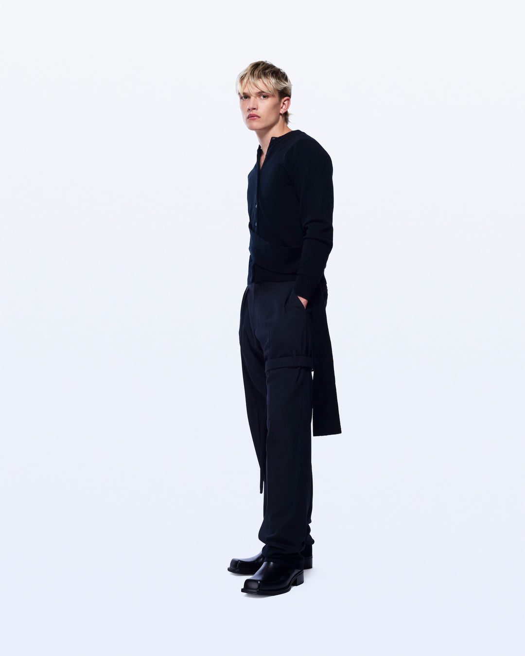 CASHMERE SASH CARDIGAN IN BLACK