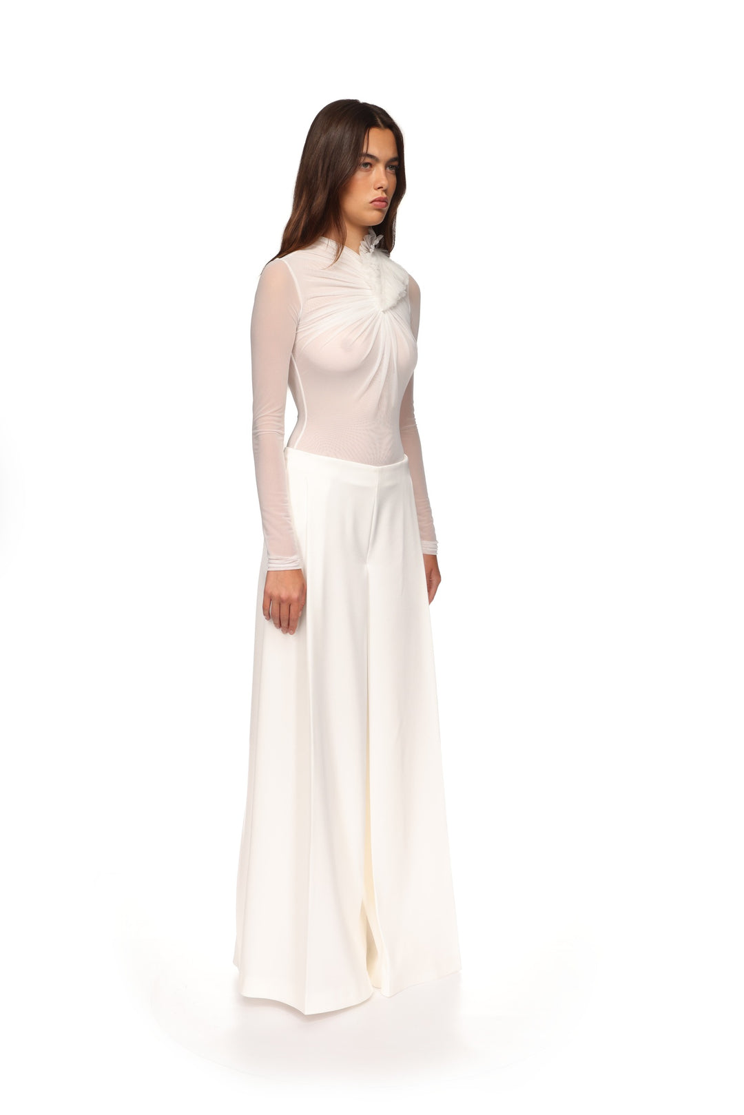 WIDE LEG FLOWY TROUSERS IN WHITE