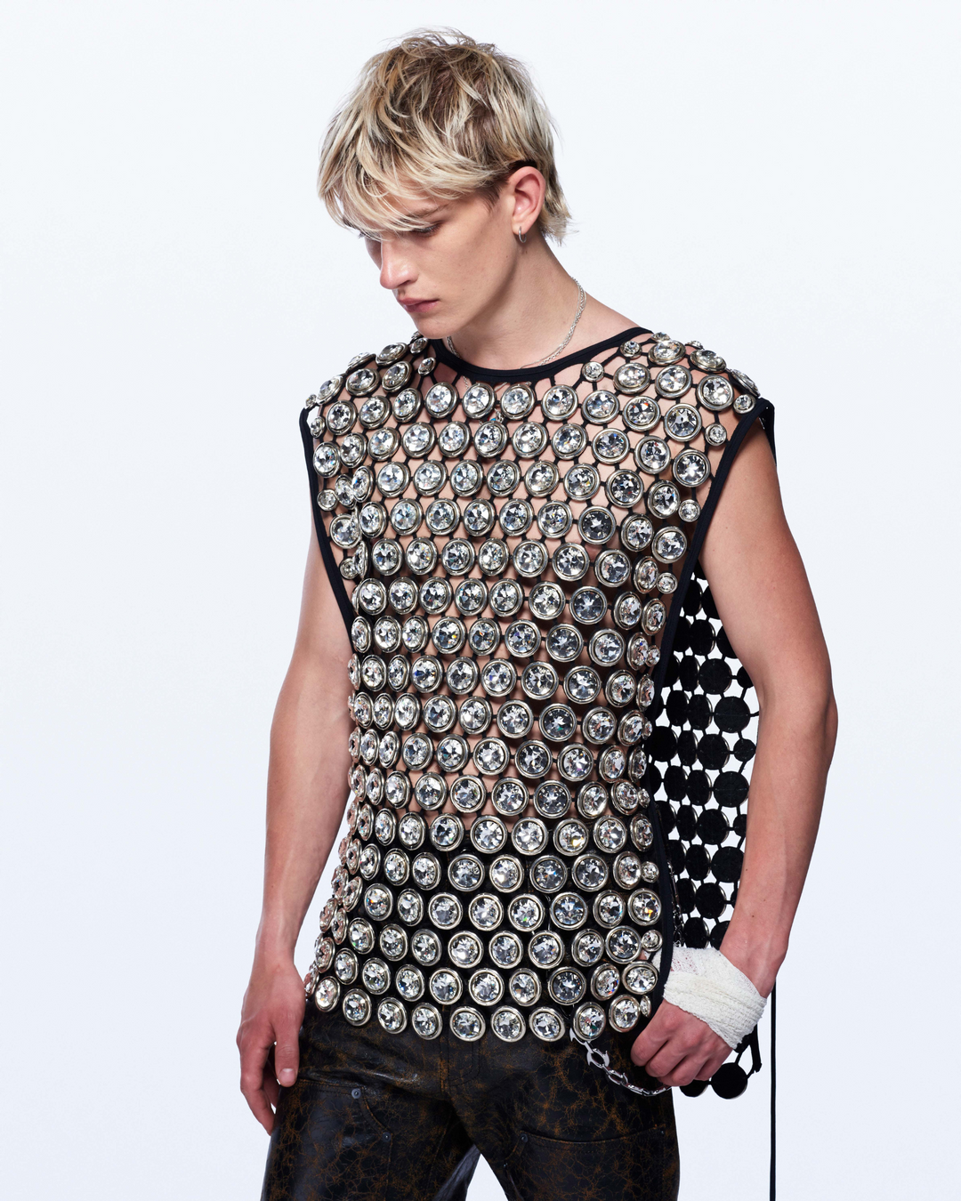 ALLOVER CRYSTAL EMBROIDERED TOP