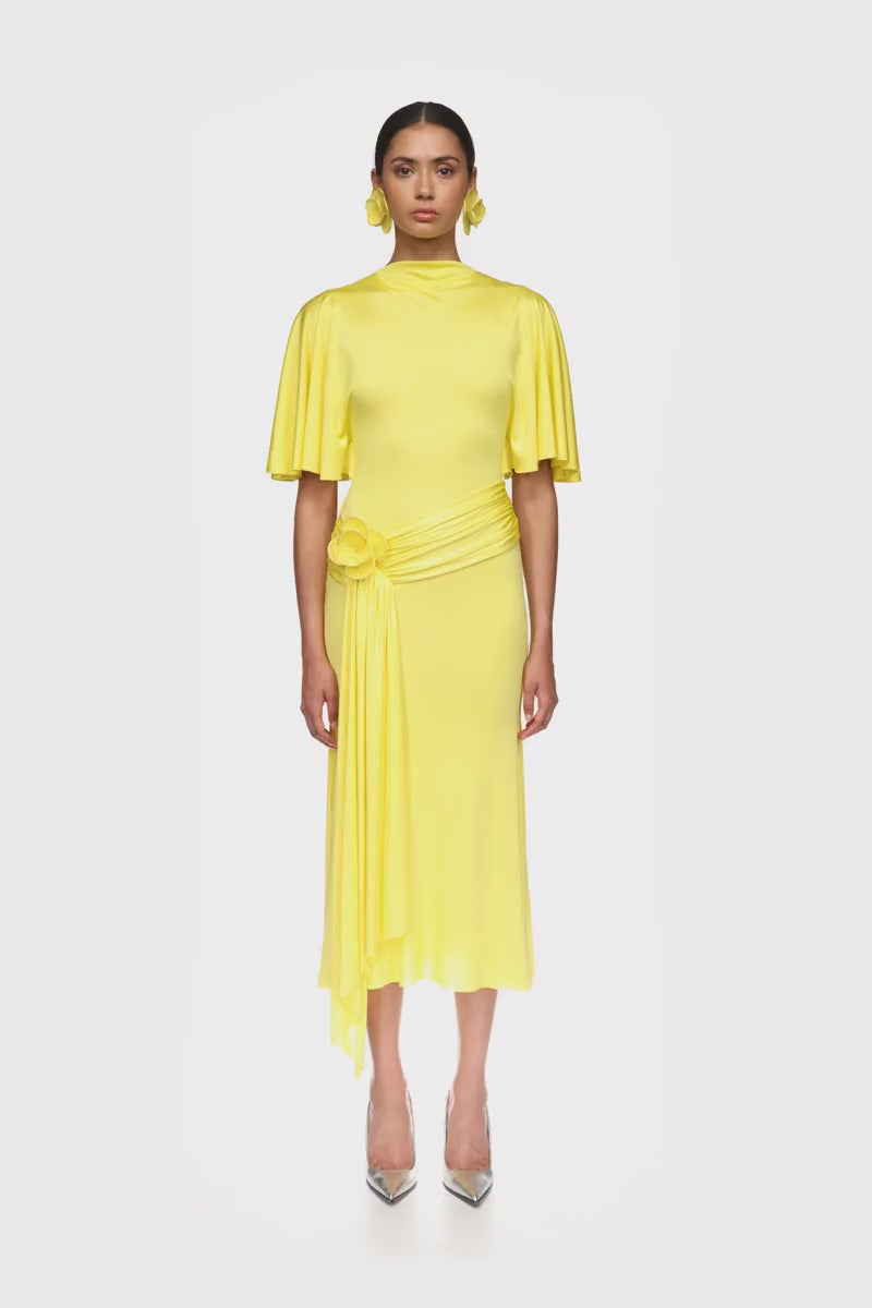 DRAPED SLEEVE JERSEY MIDI DRESS IN YELLOW