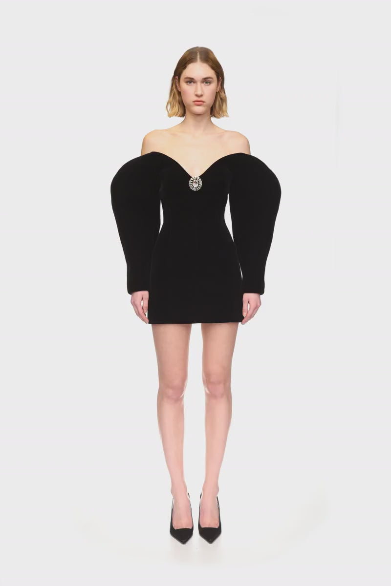 SCULPTURED SLEEVE & PENDANT MINI DRESS