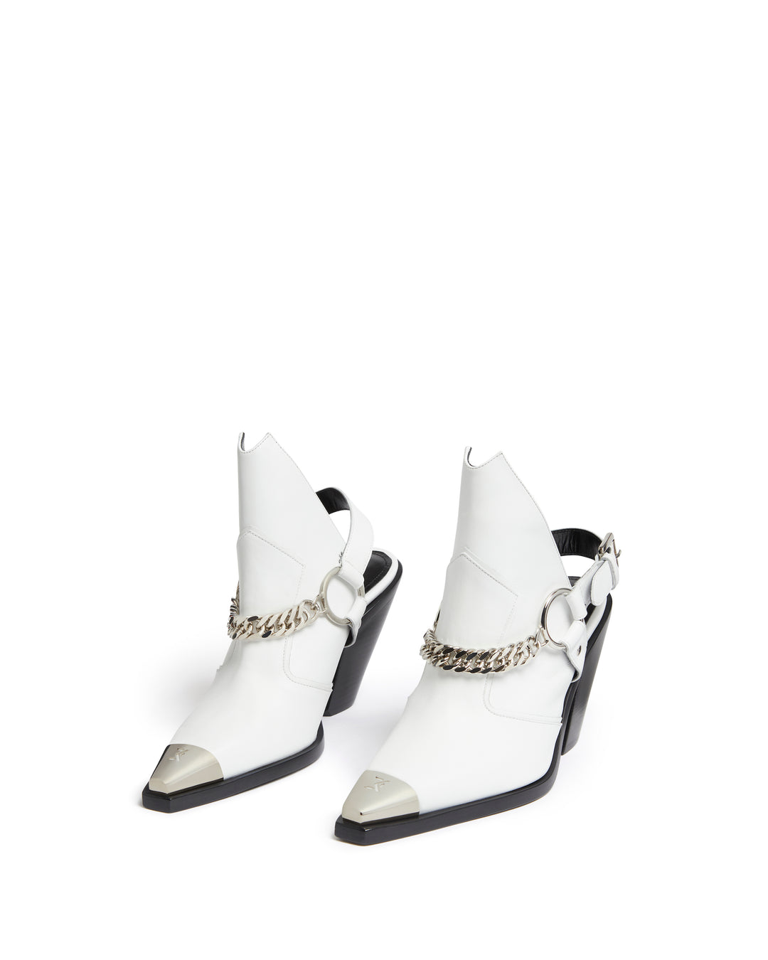 LEATHER ANKLE BOOTS IN WHITE